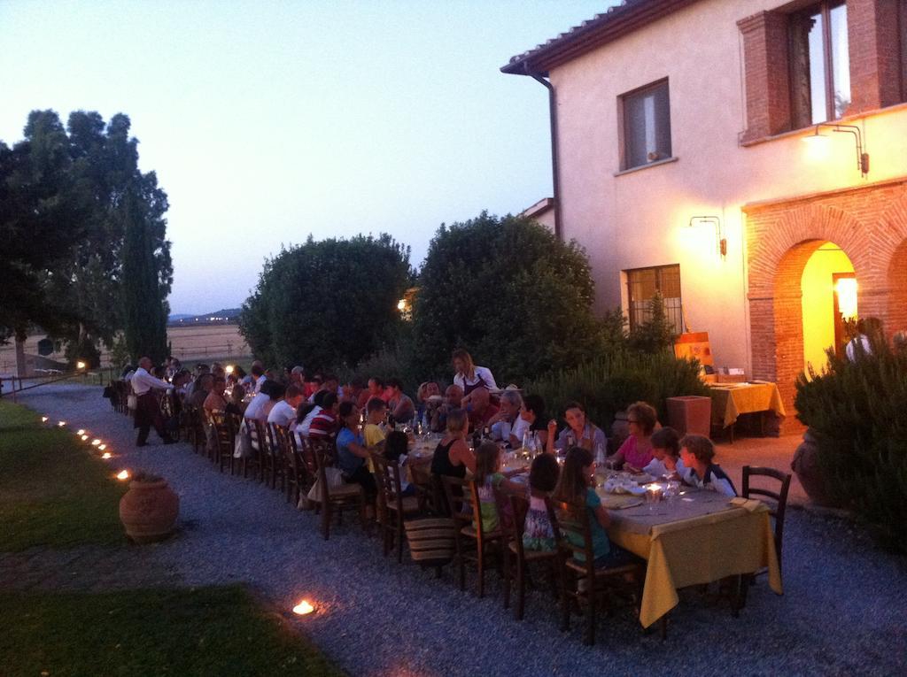 Agriturismo Giuncola & Granaiolo リスペシャ エクステリア 写真